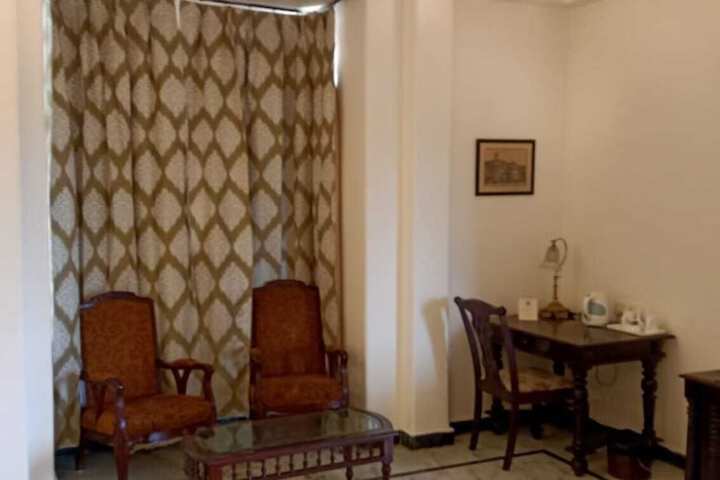 Room 12 of 47