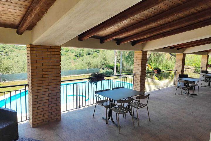 Terrace/Patio 90 of 98
