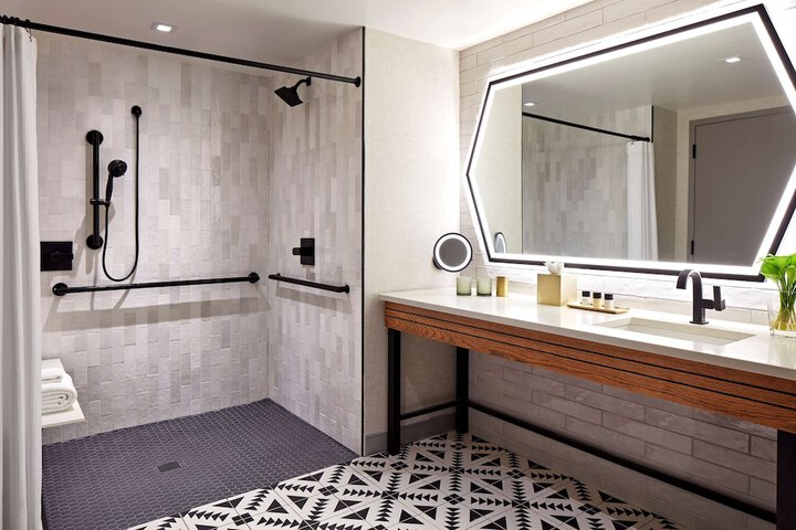 Bathroom shower