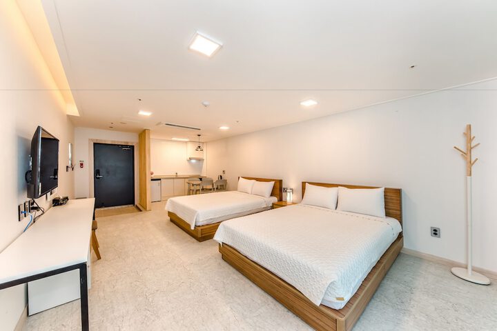 Room 29 of 173