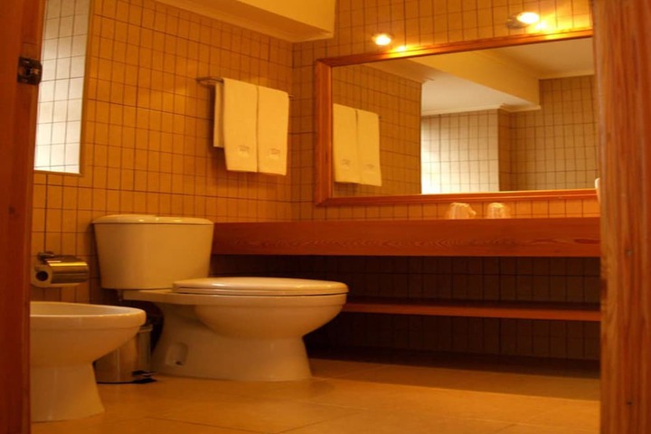 Room 14 of 36