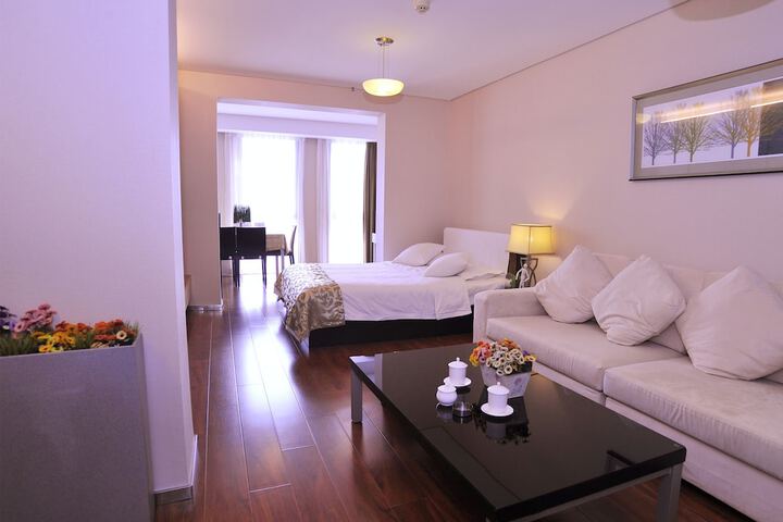 Room 6 of 36