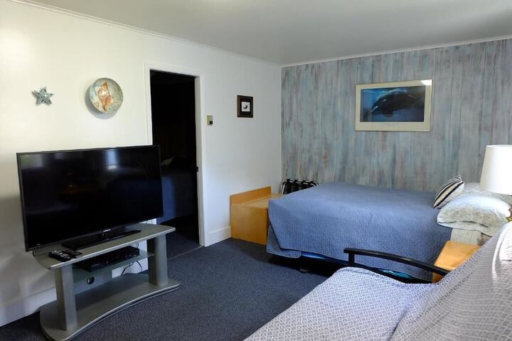 Room 11 of 12