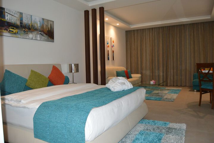 Room 50 of 101