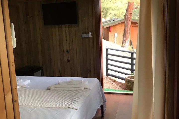 Room 3 of 72
