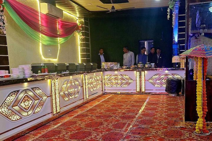 Ballroom/Hall 18 of 31