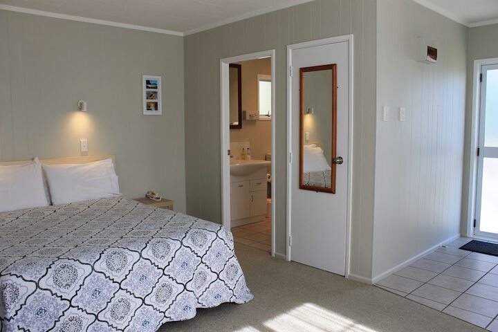 Room 6 of 39
