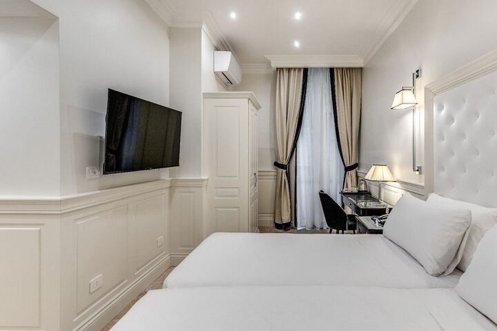 Room 21 of 40