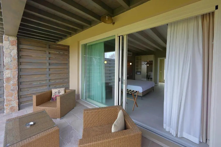 Terrace/Patio 7 of 21