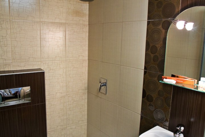 Room 19 of 43