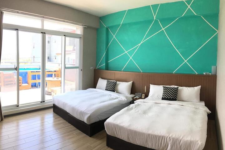 Room 15 of 18