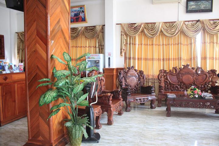 Hotel Interior 7 of 37
