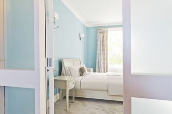 Room 15 of 30