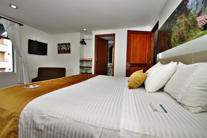 Room 6 of 43