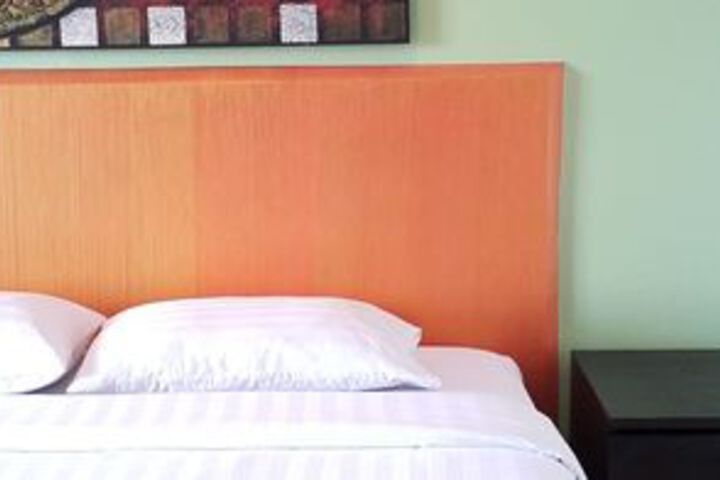 Room 48 of 103