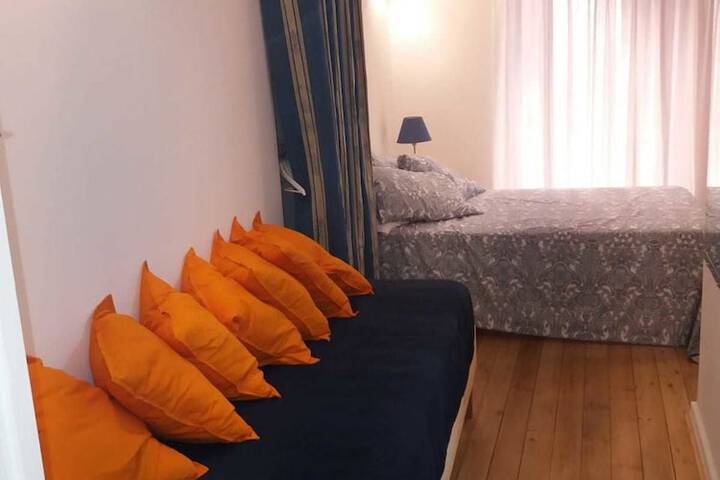 Room 7 of 21