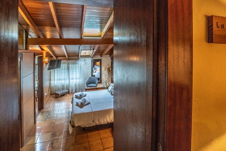 Room 26 of 105