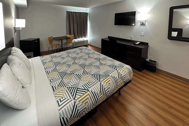 Room 36 of 123