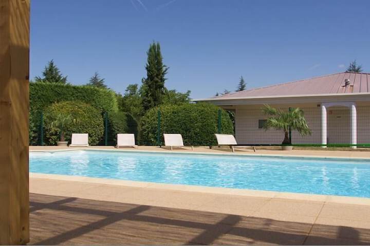 Pool 43 of 51