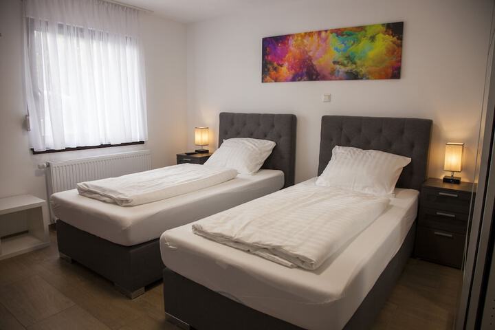 Room 15 of 76