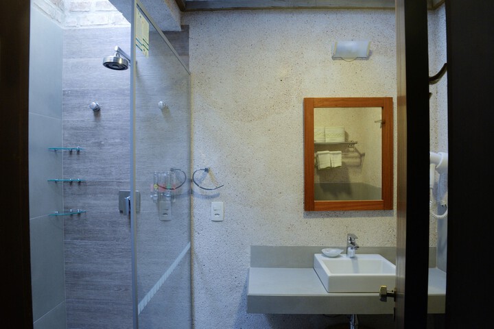 Room 46 of 90