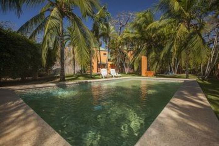 Pool 144 of 163