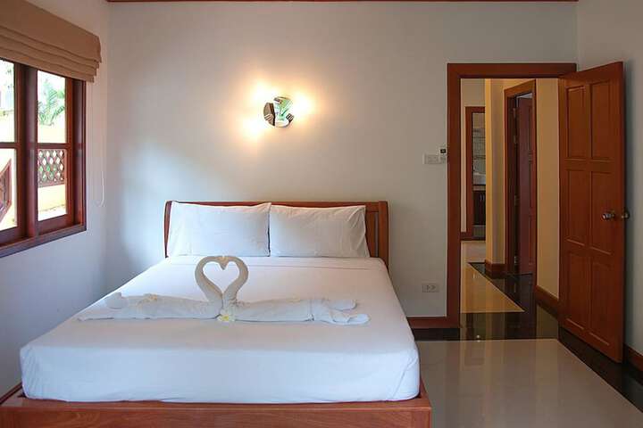 Room 2 of 72