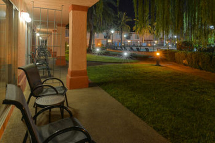 Terrace/Patio 71 of 72