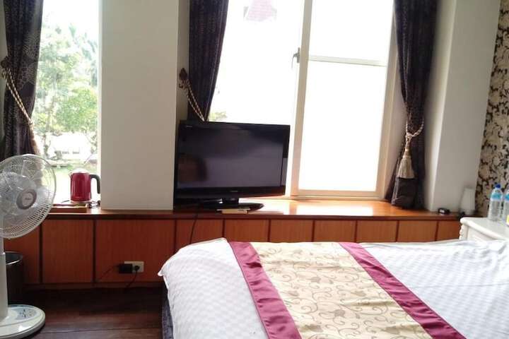 Room 6 of 58