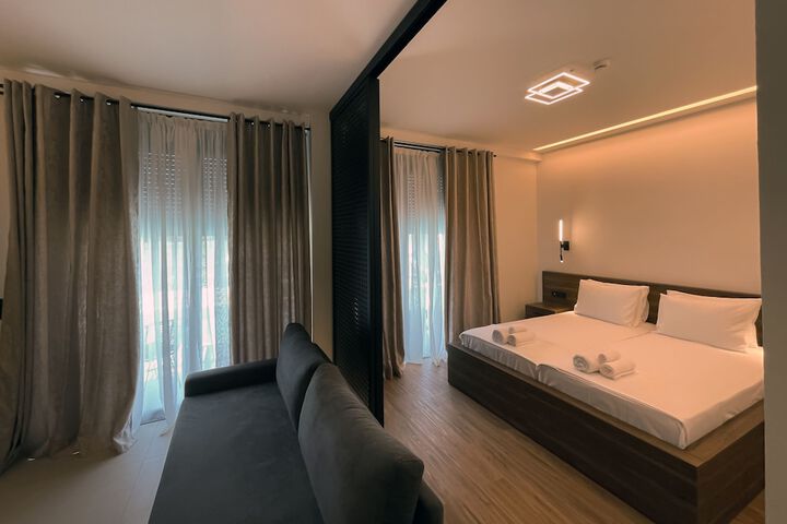 Room 21 of 50