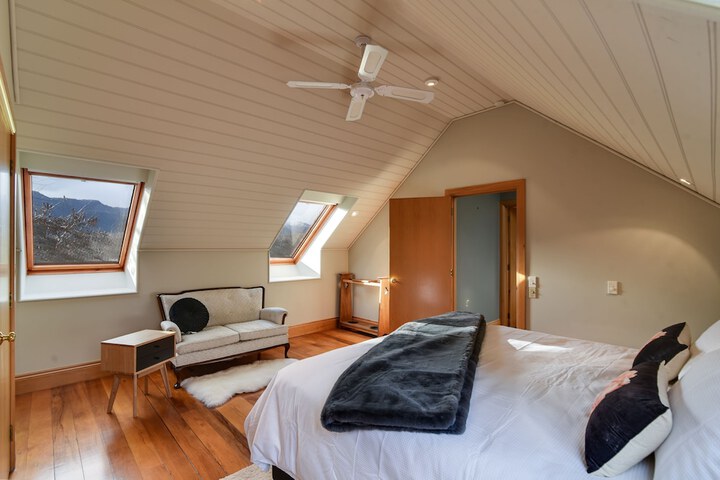 Room 7 of 44