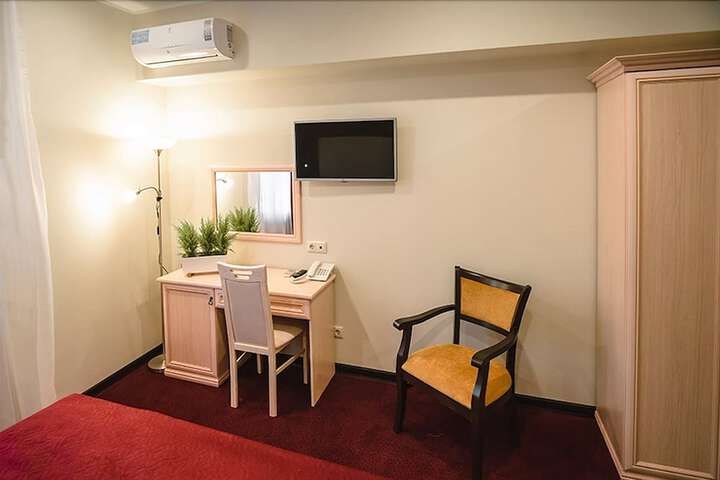Room 19 of 20