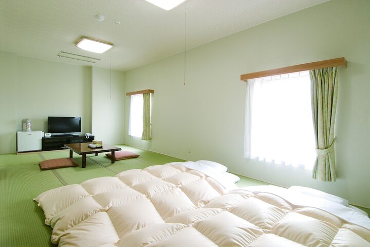 Room 17 of 35
