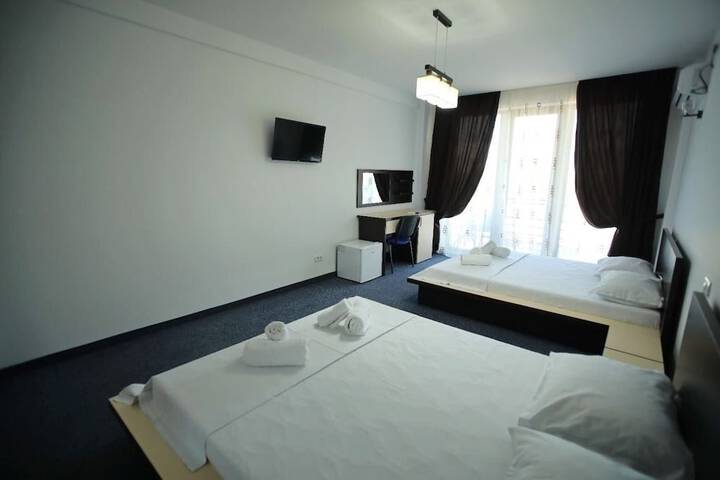 Room 30 of 35