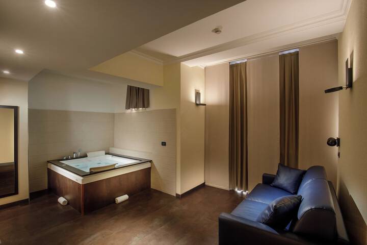 Room 47 of 188