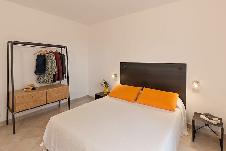 Room 3 of 31