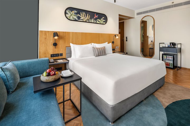 Room 6 of 61