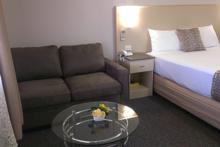 Room 19 of 38