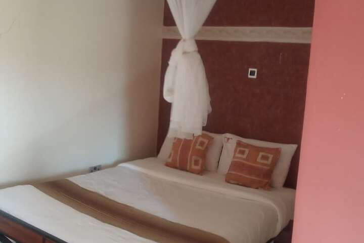 Room 2 of 15