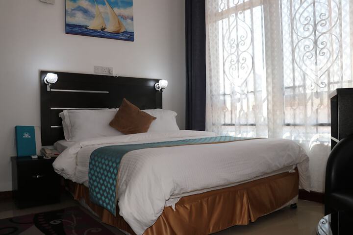 Room 2 of 22