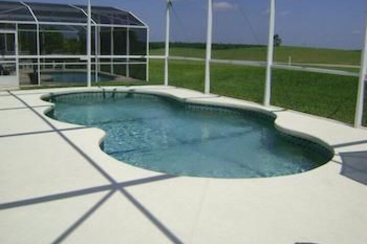 Pool 20 of 34