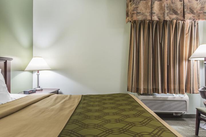 Room 5 of 36