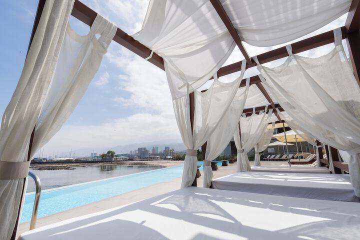 Hotel Pool
