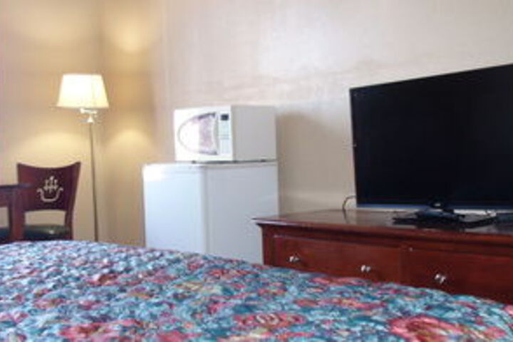 Room 11 of 50