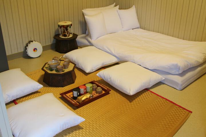 Room 2 of 13