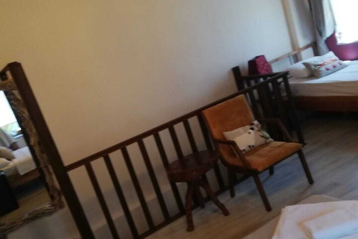Room 16 of 36