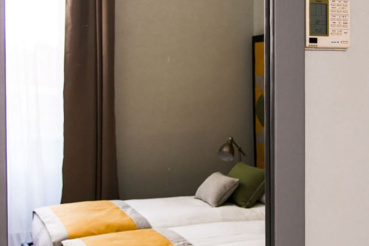 Room 13 of 60