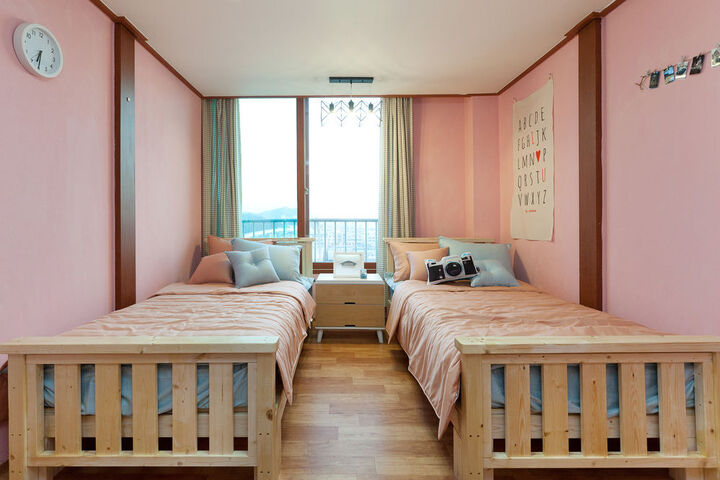 Room 14 of 51