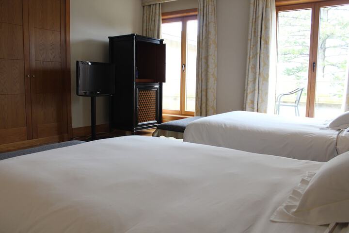 Room 25 of 131