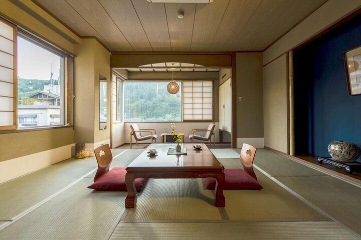 Dining Photos